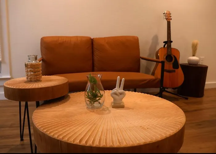 Cozy Downtown 10 Mins To Pcola Holiday home Pensacola